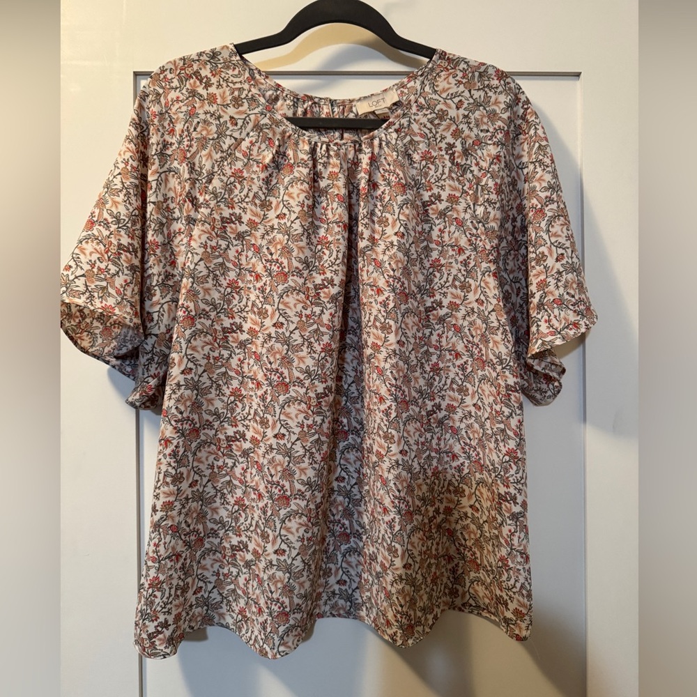 NWOT- Women’s Loft Blouse  Size L